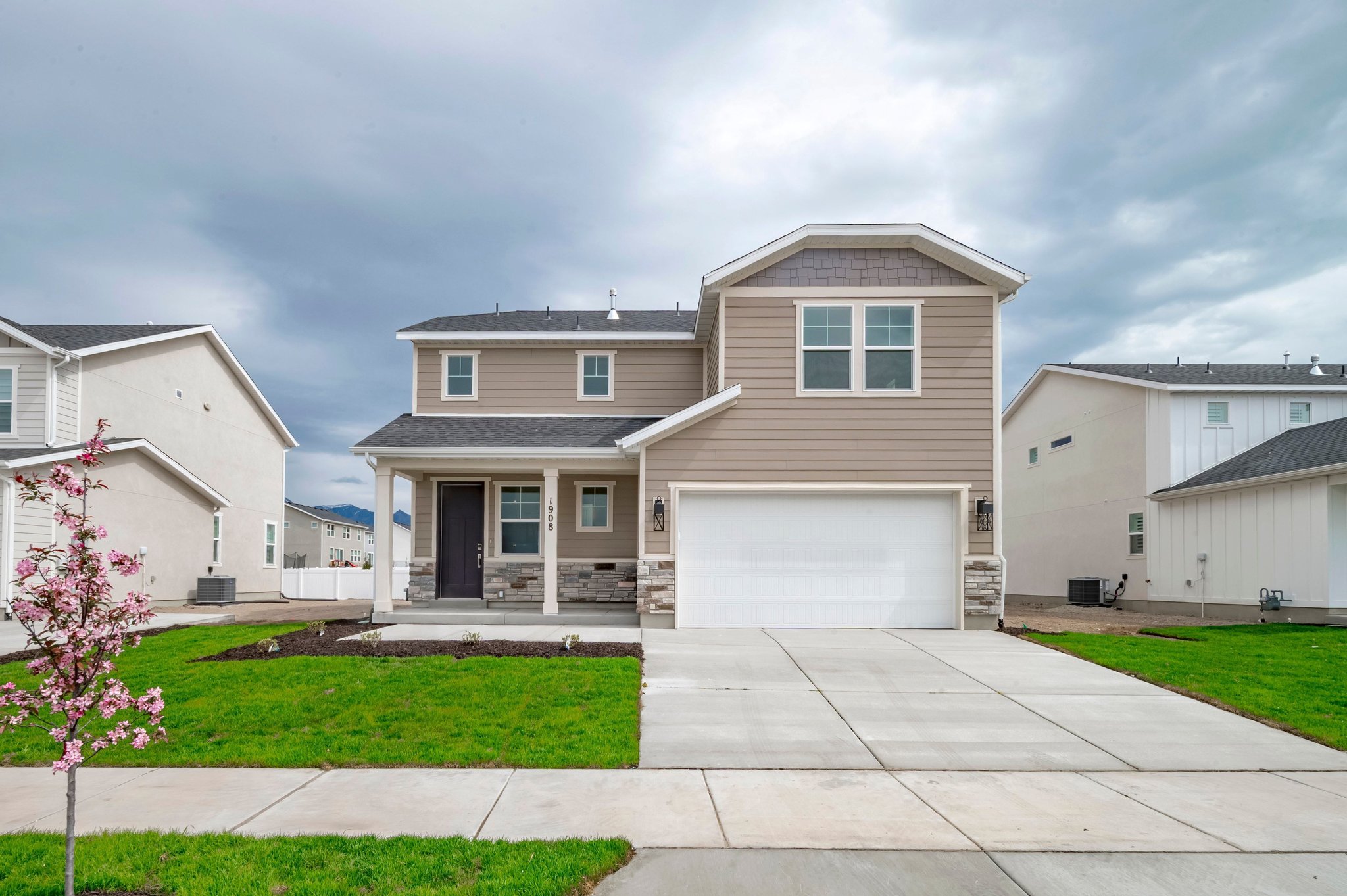 0026 1908 N 2230 W Street